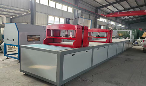 拉擠成型設(shè)備的技術(shù)解析與應(yīng)用發(fā)展